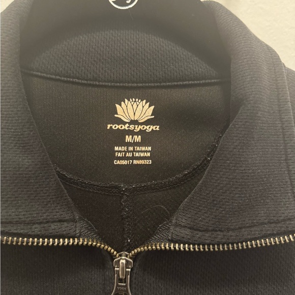 RootsYoga Black Full-Zip Jacket Women’s M Athleisure Yoga Activewear CabinCore - Picture 3 of 12